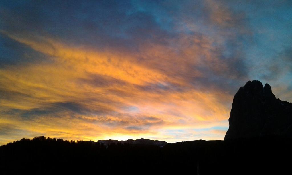 Garni Toni Hotel Ortisei Bagian luar foto