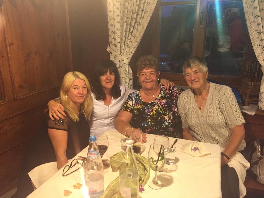 Garni Toni Hotel Ortisei Bagian luar foto