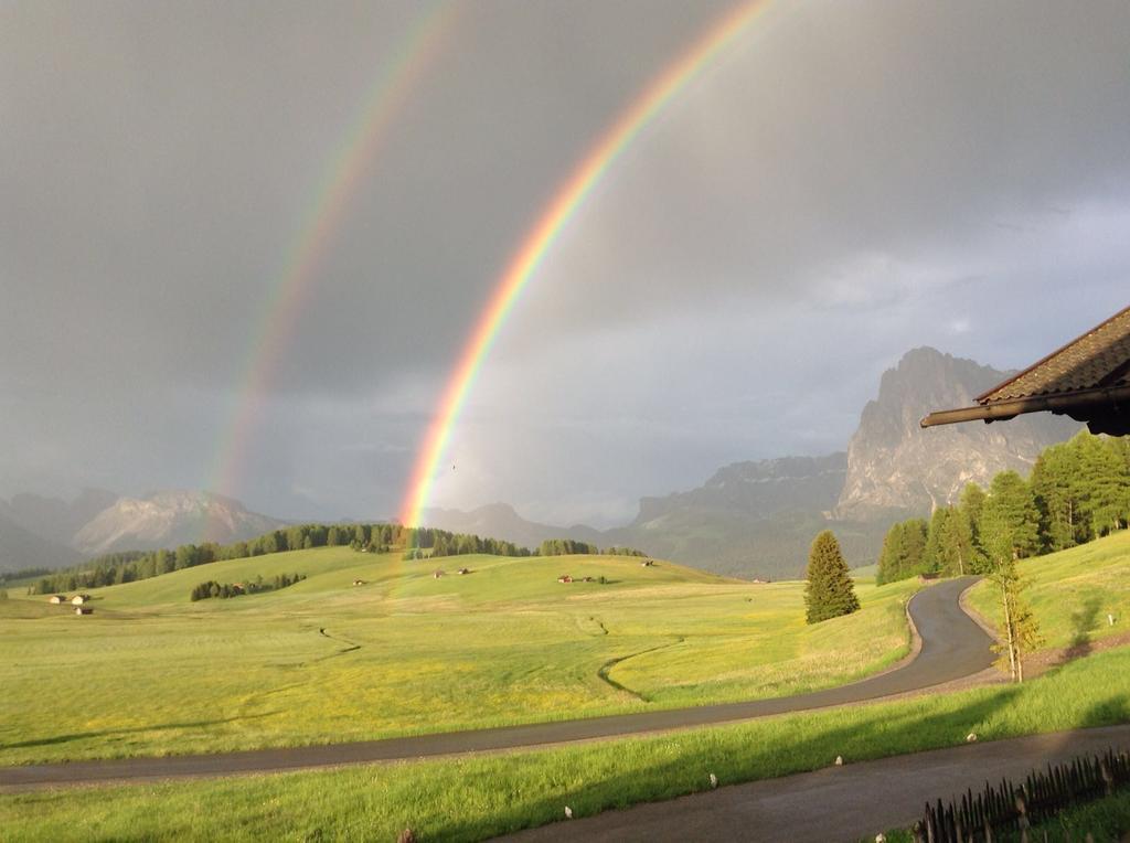 Garni Toni Hotel Ortisei Bagian luar foto